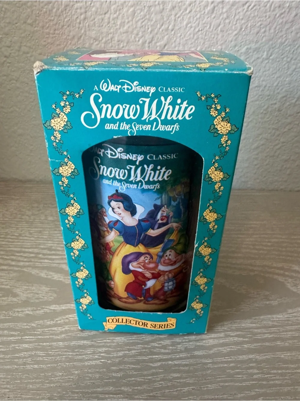 Vintage Disney Burger King Snow White Plastic Cup Glass Collector Series 1994